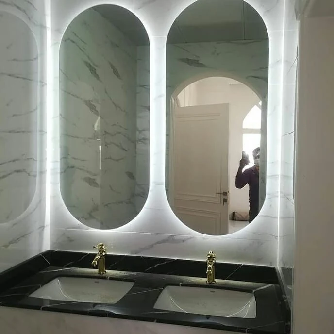 Illuminated mirrors